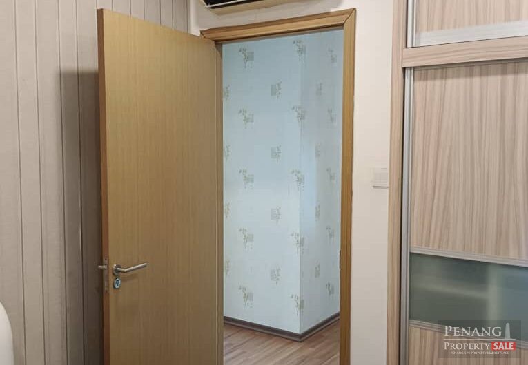 The Signature Move in Condition 2 Carpark Rare in Market