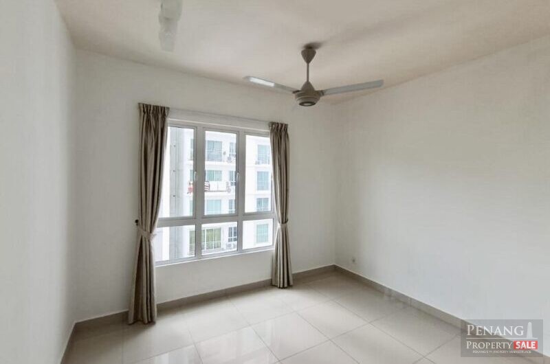 Renovated Gardens Ville Condo with 2 Carparks
