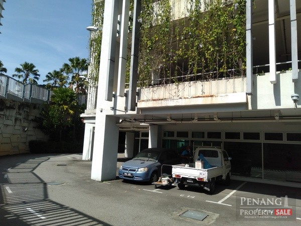 VERTIQ BOUTIQUE Outlets  at Basement Ground floor  8000SF Currently available  FOR RENT