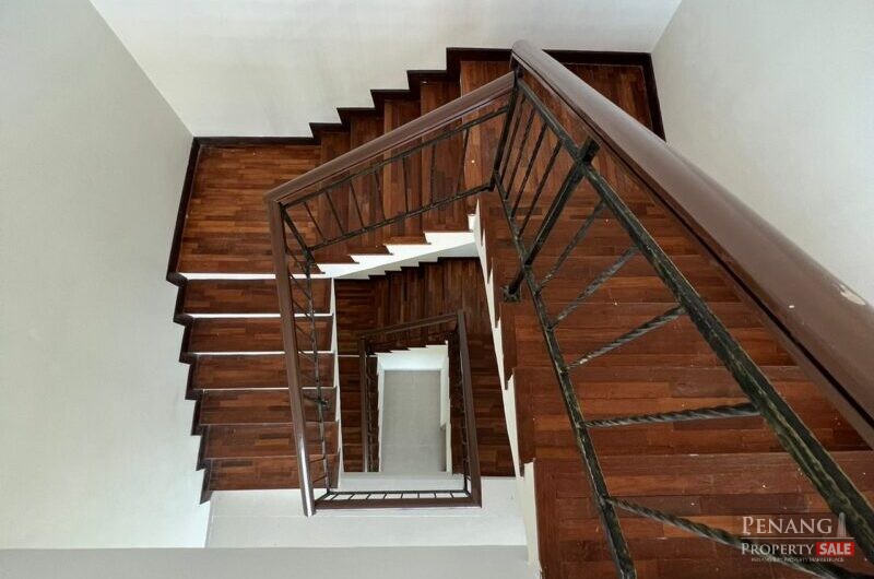 Lengkok Sungai Emas, Triple Storey Semi-D, Batu Ferringhi