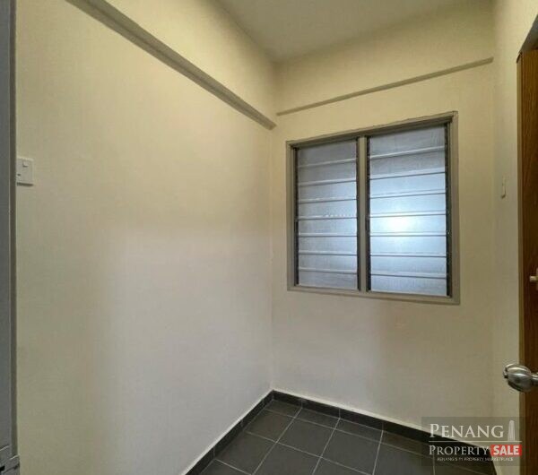 Mahsuri Square, Bayan Baru