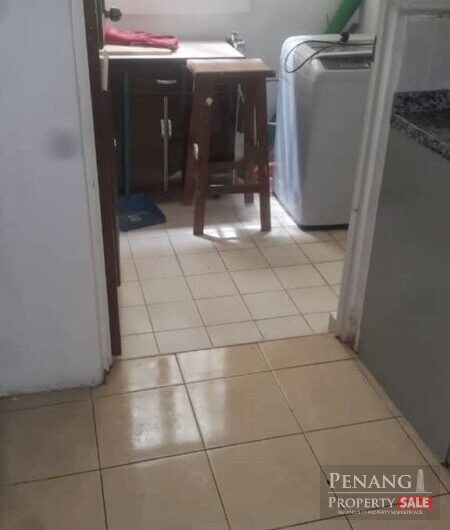 2 Carparks! Value Buy! Gold Coast Condo with Seaview