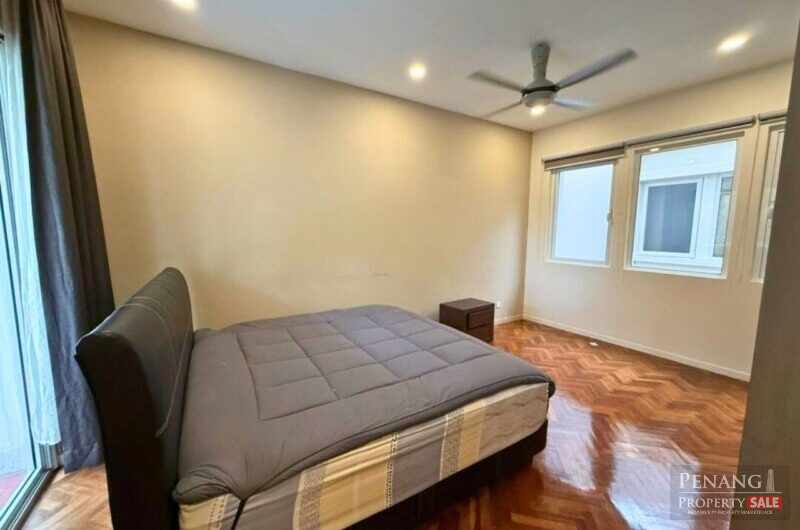 Ariza 2.5 Storey Courtyard Terrace