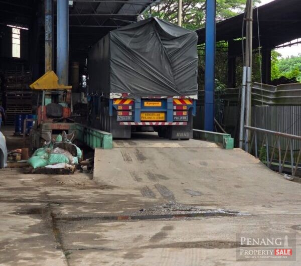 WELL EQUIPPED INDUSTRIAL WAREHOUSE @ KAMPUNG SELAMAT, TASEK GELUGOR FOR RENT