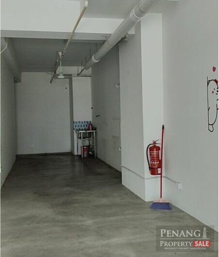 Shop lot @  Utropolis Commercial Suite