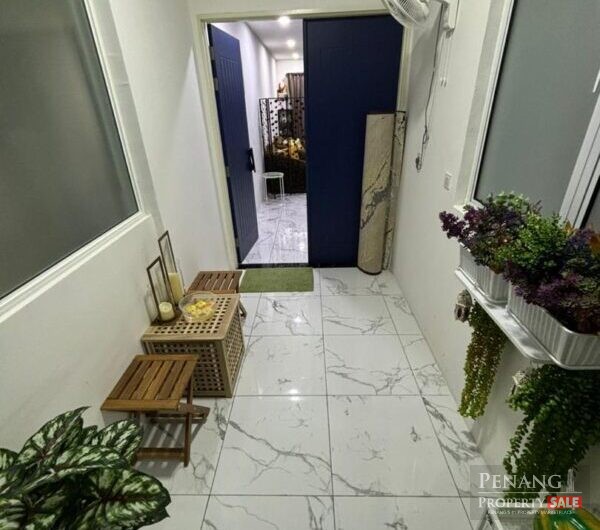 Freehold and Renovated Quaywest with 2 Carparks