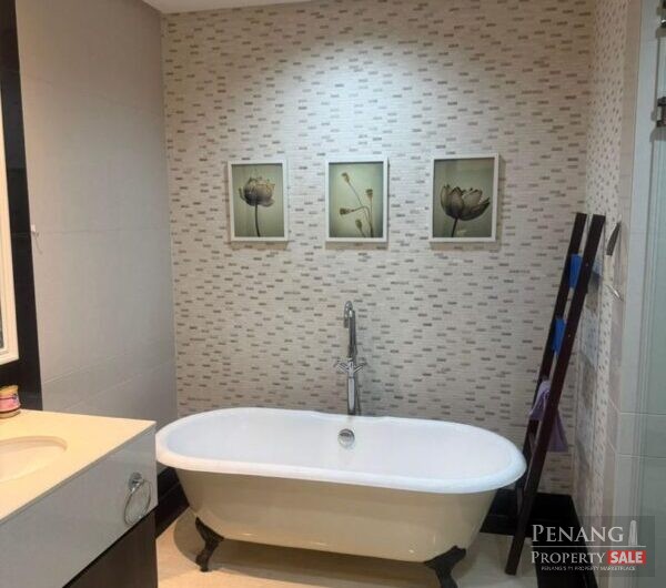 High end condo by Andaman Sea, fully renovated and furnished