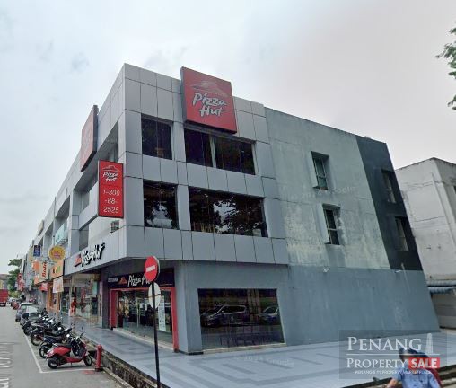 Shop Office at mainroad Farlim Business Centre corner 2400sf