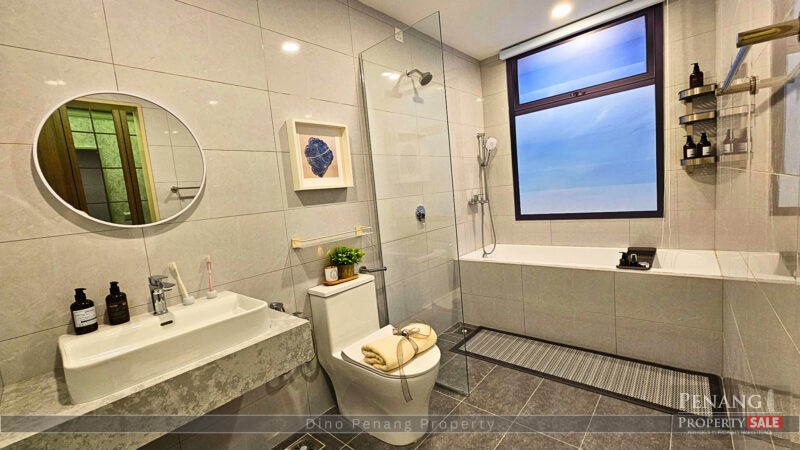 Pinnacle Bukit Gambier, Luxury Freehold Residence on Hillside with Seaview