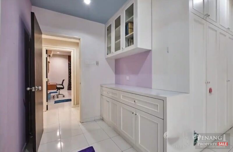 FOR SALE  (1- SKY) THE ONE CONDOMINIUM AT BAYAN BARU PENANG (2 carparks )