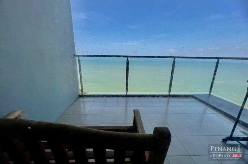 10 Island Resort 1250sf Seaview Condominium Located in Batu Ferringhi