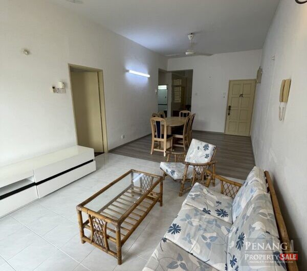 Corner Unit! Eden Seaview with 1 Carpark. Renovated & Freehold