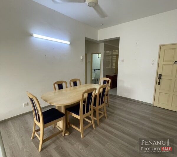Corner Unit! Eden Seaview with 1 Carpark. Renovated & Freehold