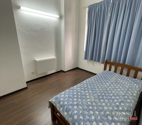 Corner Unit! Eden Seaview with 1 Carpark. Renovated & Freehold