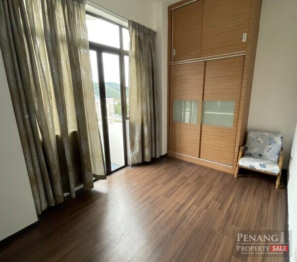Corner Unit! Eden Seaview with 1 Carpark. Renovated & Freehold