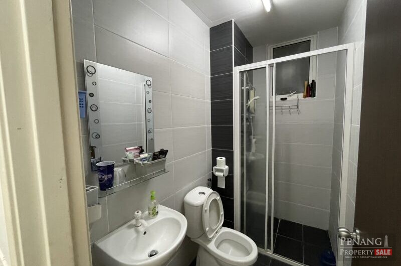 3 CARPARKS! Renovated & Freehold Reflections Condo