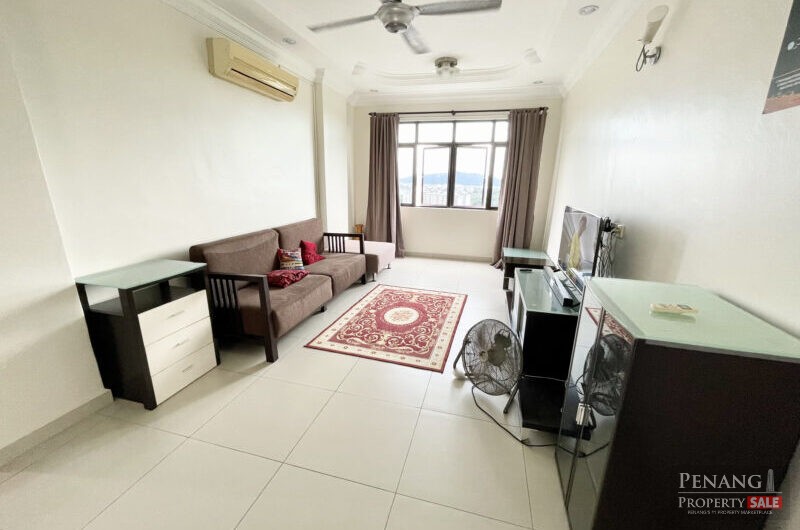 Freehold, Renovated Vistaria Condo with 1 Carpark