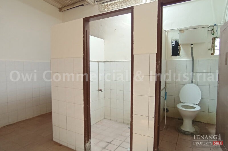 Refurbished Shophouse with Easy Parking Access near Chowrasta Market