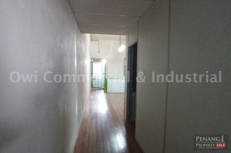 Refurbished Shophouse with Easy Parking Access near Chowrasta Market