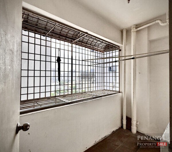 Sri Permai Apartment For Rent on Jalan Free School in Jelutong.