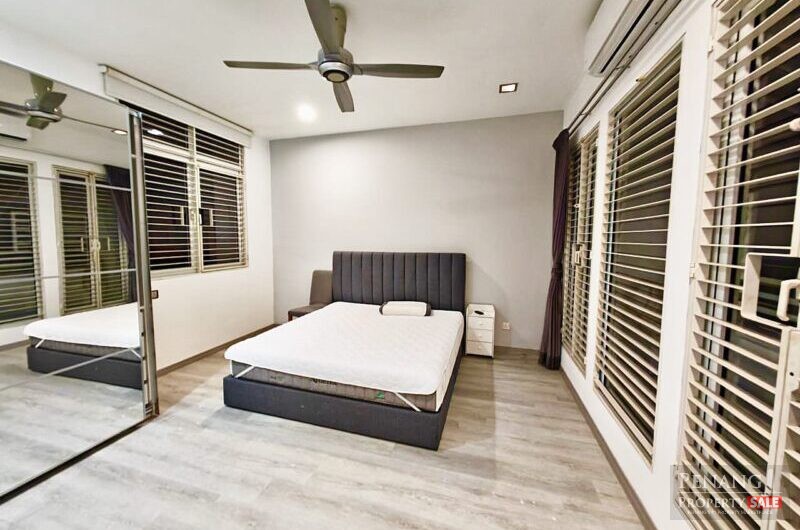 Ariza 2.5 Storey  Courtyard Terrace For Rent