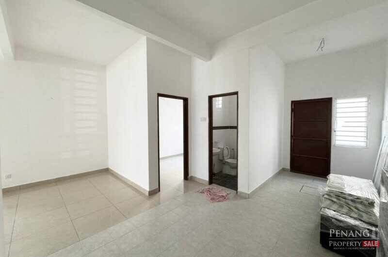 3 Storey Terrace Persiaran Pantai Jerjak near Queensbay Land 2400sf