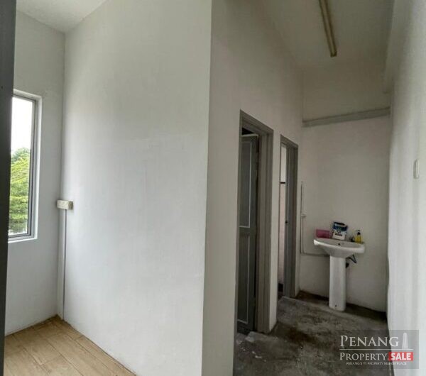 Taman Berjaya Setia, Bukit Mertajam (FACING MAINROAD / FIRST FLOOR) For RENT