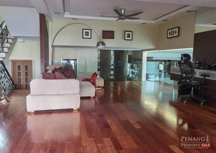 Moonlight Bay 4 Storey Villa with Private Pool, Batu Ferringhi