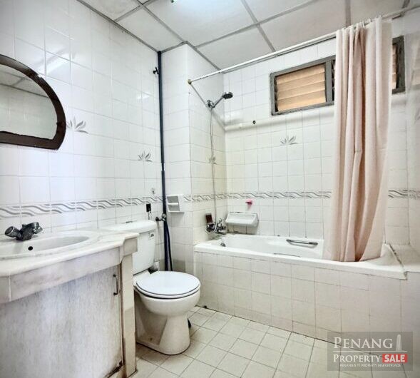 Diamond Villa Condominium (Emerald Tower) in Tanjung Bungah.