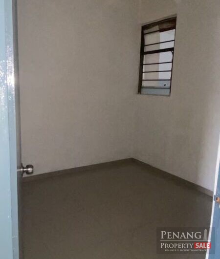 Taman Merak, Simpang Ampat