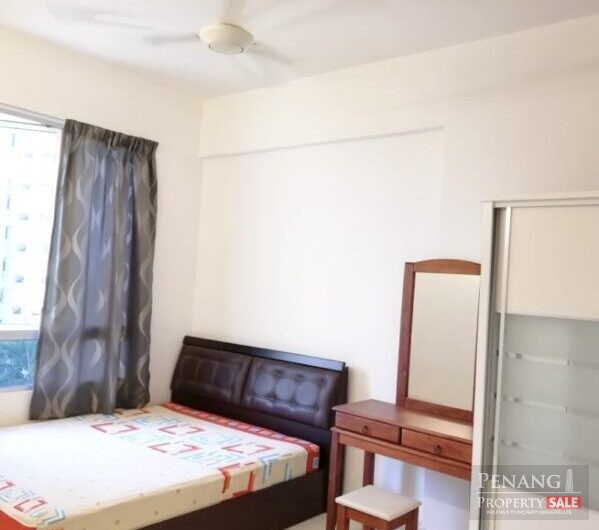 Fully Furnished Putra Place with 1 Carpark, Low Floor & Facing Pool