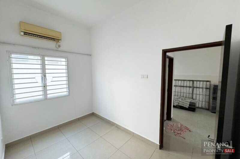 3 Storey Terrace Persiaran Pantai Jerjak near Queensbay Land 2400sf