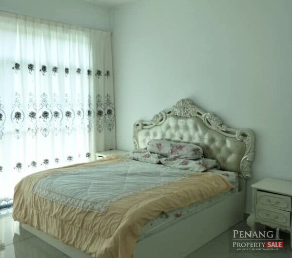 Corner Unit, Setia Pinnacle 1515sf with 2 Carparks, Freehold