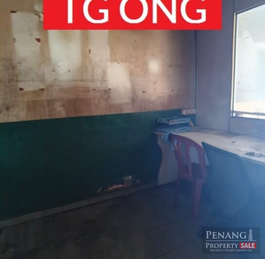 Ground Floor near Sunway Facing Mainroad School High Visibility