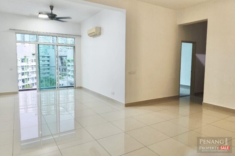 Worth Buy! Freehold Renovated Reflections Condo with 2 Carparks