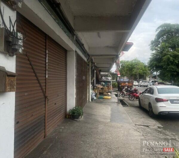(DOUBLE STOREY ADJOINING SHOPLO) Jalan Kubang Semang, Permatang Pauh