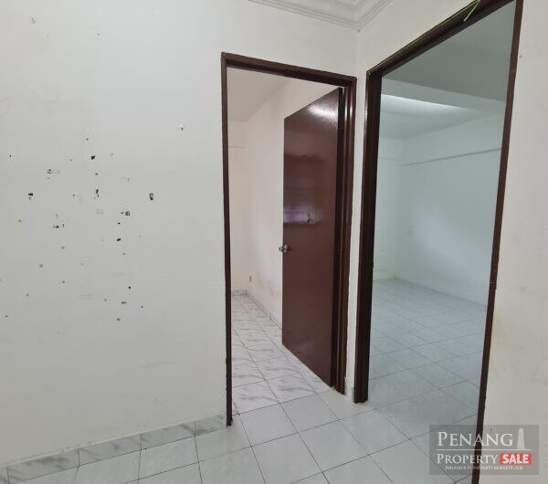 Krystal Heights Greenlane Flat Near Penang Bridge, e Gate, Lam Wah Ee For Rent 青草巷二房公寓出租
