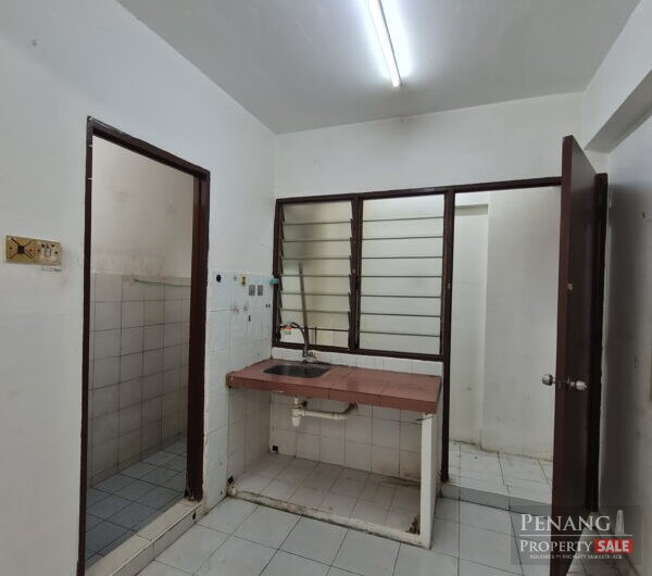 Krystal Heights Greenlane Flat Near Penang Bridge, e Gate, Lam Wah Ee For Rent 青草巷二房公寓出租