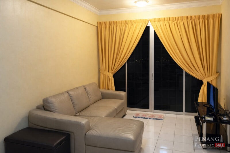 Putra Place @ Queensbay Area Units come with 3 Carparks  For Sale Below Market Price