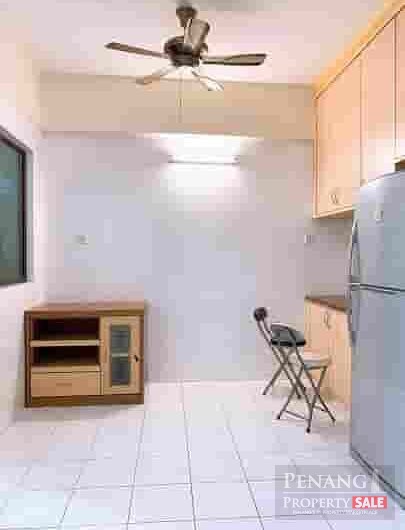 Halaman Kristal Block 1 At Lengkok Free School near Genearal Hospital, Klinik Kesihatan