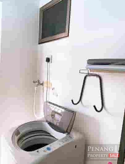 Halaman Kristal Block 1 At Lengkok Free School near Genearal Hospital, Klinik Kesihatan