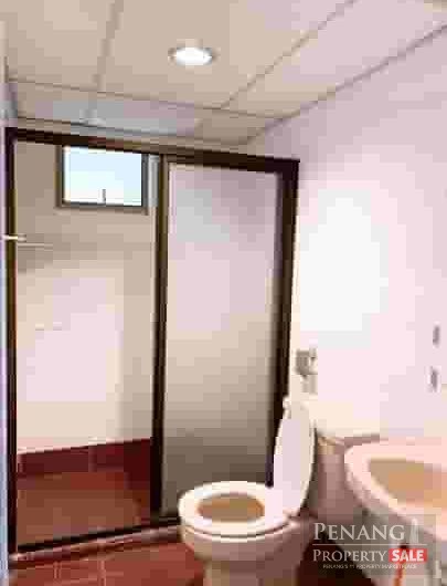 Halaman Kristal Block 1 At Lengkok Free School near Genearal Hospital, Klinik Kesihatan