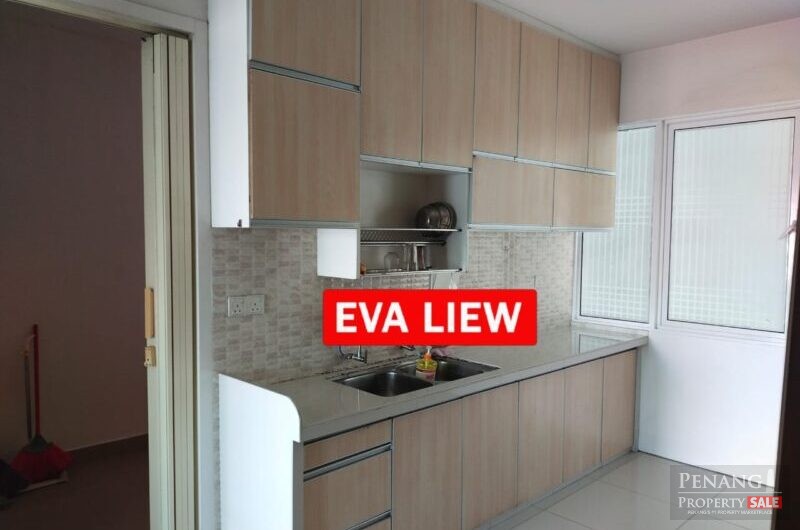 Central Park  Jelutong 2600sf Renovated & Furnished 2 car parks