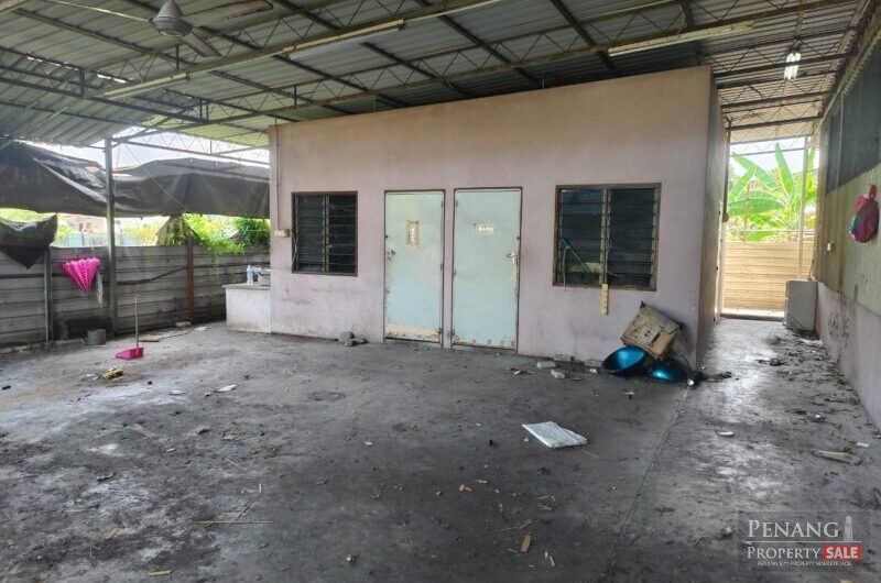 (DESERVED PRICE / GOOD CONDITION) Factory Warehouse at Juru For RENT