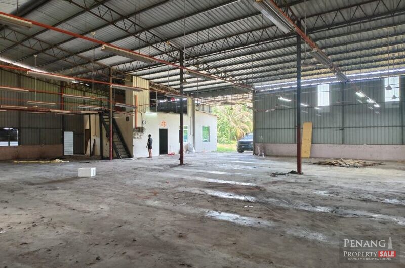 (DESERVED PRICE / GOOD CONDITION) Factory Warehouse at Juru For RENT