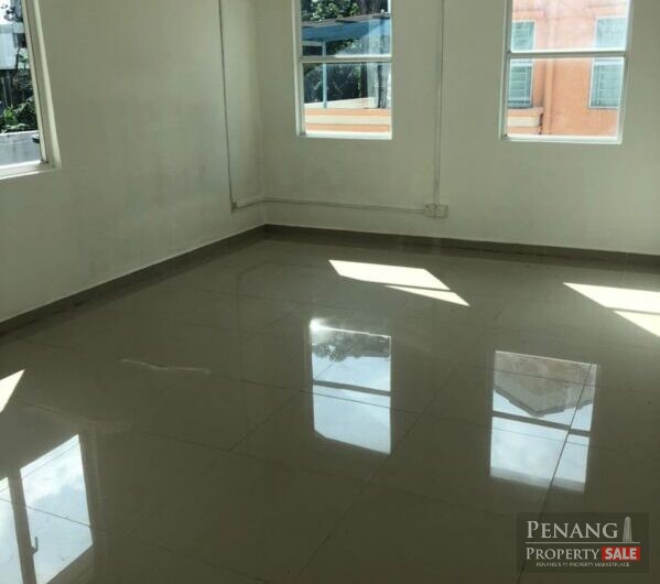 Oasis Residence Triple Storey Semi-D, Relau