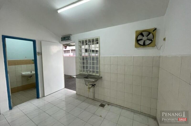 Batu Maung Double Storey Terrace, Facing Maidroad, Commercial Use