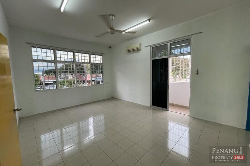 Batu Maung Double Storey Terrace, Facing Maidroad, Commercial Use