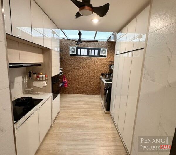 Queens Waterfront, Queensbay, Bayan Lepas