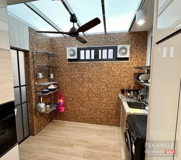 Queens Waterfront, Queensbay, Bayan Lepas